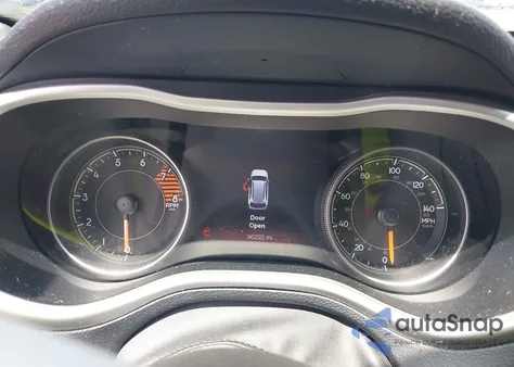 2016 Jeep Cherokee Limited z USA, uszkodzony, nr VIN 1C4PJMDS7GW131643